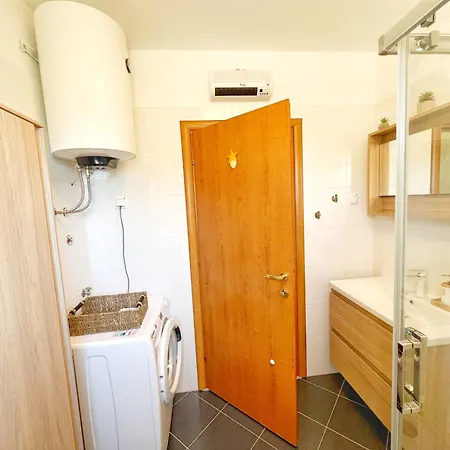 Apartament New And Modern Kala With Seaview, *