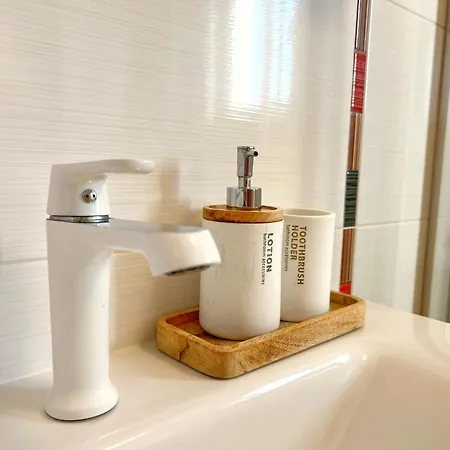 Apartman New And Modern Kala With Seaview,