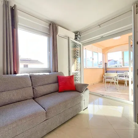 New And Modern Kala With Seaview, Apartman